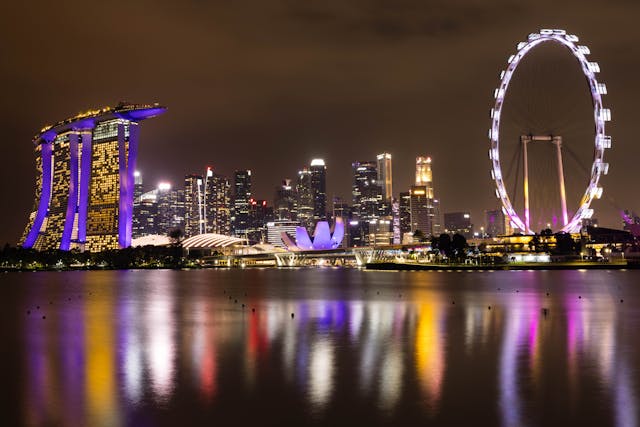 Soaring High: A Story of My Singapore Flyer Adventure